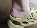 阿迪達(dá)斯Yeezyfoam泡沫夏日清涼椰子運(yùn)動(dòng)洞洞鞋GV6775UK8.042 曬單實(shí)拍圖