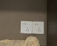 西門子（SIEMENS）插座面板 10A斜五孔插座 電源插座 致典雅白色5UB14183NC012P 曬單實拍圖