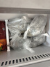 烏斯京一次性手套PVC手套中碼100只食品級(jí)實(shí)驗(yàn)美容清潔烘焙餐飲廚房手套 曬單實(shí)拍圖