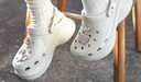卡駱馳（crocs）女款復(fù)古小鯨魚(yú)洞洞鞋休閑外穿厚底包頭涼拖鞋 206302-2Y2 38-39 曬單實(shí)拍圖