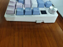 宏碁（acer）OKR237客制化機械女生鍵盤(pán)三模全鍵熱插拔無(wú)線(xiàn)藍牙鍵盤(pán)環(huán)諾禮物軸熱升華鍵帽智能屏顯有線(xiàn)機械鍵盤(pán) 藍白粉（新品特價(jià)） 87 曬單實(shí)拍圖