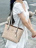 蔻馳（COACH）女包MOLLIE 25經(jīng)典老花拉鏈開(kāi)合女款托特包單肩斜挎包禮物送女友 CV965 IMXDM 曬單實(shí)拍圖