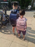 卡拉羊兒童書包小學(xué)生1-3-6年級減負護脊防下墜減壓男孩女生雙肩包背包 曬單實拍圖
