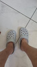 卡駱馳（crocs）經(jīng)典Clog男女洞洞鞋一腳蹬沙灘鞋CR10001-1FT  39 （39-40） 曬單實拍圖