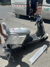 愛(ài)瑪電動(dòng)摩托車輝騰72V32AH長(zhǎng)續(xù)航130KM高顏值外賣家用舒適出行智能電動(dòng)車 璀璨白 曬單實(shí)拍圖