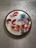 瑪朵維汀荷花九魚(yú)純手工蘇州刺繡祝壽送禮蘇繡成品掛畫(huà)客廳入戶(hù)玄關(guān)裝飾畫(huà) 畫(huà)芯直徑80cm 帶框86*86cm 曬單實(shí)拍圖