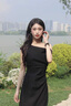 GARNUO黑色斜肩蕩領(lǐng)連衣裙子女夏季法式收腰禮服裙露肩一字肩包臀裙長(zhǎng)裙 黑色 S 【80-100斤】 曬單實(shí)拍圖