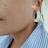 伊燦港風(fēng)夸張大耳圈耳環(huán)女氣質(zhì)名媛高級(jí)感耳釘2025年新款爆款時(shí)尚耳飾 港風(fēng)夸張金色大耳圈耳環(huán) 曬單實(shí)拍圖