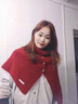 俞兆林羊毛系扣有質(zhì)感披肩圍巾保暖防寒高領(lǐng)感極簡(jiǎn)搭配秋冬季女圍脖禮盒 紅色 曬單實(shí)拍圖