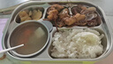 京東京造 飯盒 小學(xué)生304不銹鋼餐盒上班族微波爐保溫 5分格1.5L 配餐具 曬單實(shí)拍圖
