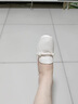 啄木鳥(niǎo)2025秋季新款晚晚風(fēng)溫柔氣質(zhì)仙女通勤單鞋女一腳蹬淑女豆豆鞋女 米白色 37 曬單實(shí)拍圖