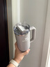 STANLEY巨無霸吸管杯水杯保溫杯不銹鋼杯子大容量辦公車載887ML-煙灰 曬單實拍圖