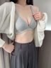 Calvin Klein內(nèi)衣【新品禮盒明星同款復(fù)古引力帶】25秋女ck三角杯文胸QF8369AD P7A-椰青灰 M 曬單實(shí)拍圖