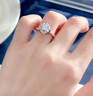 IDC人工造培育鉆石玫瑰花鉆戒白造結(jié)婚求婚群鑲戒指1克拉生日禮物女 PT950鉑金【D色/VVS/NGIC證書(shū)】 1克拉【重金版】 曬單實(shí)拍圖