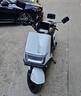 綠源電動(dòng)摩托車(chē)旋風(fēng)【續航100km-6塊鉛酸電池-1200W電機】液壓減震29L大容量座桶 液冷電機質(zhì)保十年 白 曬單實(shí)拍圖