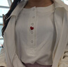 VEGA CHANG長(cháng)袖t恤女2025新款秋季半開(kāi)襟愛(ài)心紐扣 云朵白 S 曬單實(shí)拍圖