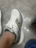 Saucony【彭于晏同款】索康尼向?qū)?7減震支撐跑鞋男夏季新款輕便運動鞋男 白黑500【深圳城市款】 40.5 曬單實拍圖