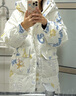 紫涵（ZIHAN）休閑連帽羽絨服純色甜美長(cháng)款羽絨女寬松小個(gè)子 白底印花 L 曬單實(shí)拍圖