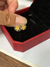 六福珠寶足金梔子花黃金耳釘耳飾送禮 計價(jià) G01G0027DS 0.98克(含工費100元) 配硅膠耳堵 曬單實(shí)拍圖