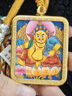 青藏源西藏純手繪扎基拉姆黃黑財神大黑天文殊菩薩藥師佛小唐卡佛牌吊墜 黃財神（步步高升）4*5cm 曬單實(shí)拍圖