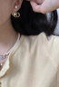 伊燦CD仿珍珠耳墜小眾設(shè)計感耳釘高級復(fù)古耳環(huán)2025年新款爆款氣質(zhì)耳飾 CD珍珠耳環(huán) 曬單實拍圖