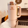 STANLEY巨無霸吸管杯水杯保溫杯不銹鋼杯子大容量887ML-晶粉色禮物 曬單實(shí)拍圖