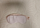 BDAC真絲睡眠眼罩 桑蠶絲遮光透氣睡眠男女通用睡覺(jué)午睡旅行 蜜桃粉  曬單實(shí)拍圖