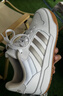 adidas ENTRAP美式校園風(fēng)低幫運動(dòng)板鞋少年感復古籃球鞋阿迪達斯   白/金色   39 曬單實(shí)拍圖