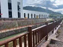 世騰水泥仿木護(hù)欄景區(qū)河道池塘圍欄柵欄防樹皮木紋混凝土仿木欄桿廠家 國標(biāo)仿木欄桿 曬單實(shí)拍圖