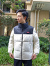 鴨鴨（YAYA）時(shí)空道宇系列羽絨服女短款2025秋冬新款立領(lǐng)撞色情侶男面包服外套 熊貓色 M （建議110-130斤） 曬單實(shí)拍圖