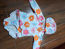 鉑吶苓女童游泳衣女寶寶夏季露背連體泳衣卡通印花外出游泳衣兒童帶泳帽 橘粉花朵【含同款泳帽】 100 -110cm【建議25-35斤】 曬單實(shí)拍圖
