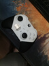 微軟（Microsoft）Xbox無(wú)線(xiàn)游戲手柄 Elite 2精英2代二代 白色青春版 無(wú)線(xiàn)控制器 藍牙 PC/平板/手機 Steam 明末 曬單實(shí)拍圖