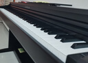 卡瓦依（KAWAI）電鋼琴立式逐級重錘88鍵鋼琴鍵盤(pán) 卡哇伊KDP120專(zhuān)業(yè)考級數碼樂(lè )器 KDP120GR檀木色全套+琴凳禮包 曬單實(shí)拍圖