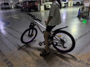 鳳凰山地車自行車成年人男士女士學(xué)生變速碟剎減震全軸承山地自行車 月光銀/碳鋼架/鋁合金雙層輻條輪 24英寸（身高145-170左右） 24速-標(biāo)準(zhǔn)變速 曬單實(shí)拍圖