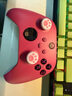 XBOX微軟xbox手柄Series X/S無(wú)線(xiàn)控制器XSX新款XSS藍牙PC電腦游戲手柄 xbox手柄 浪漫粉【送線(xiàn)/支架】 曬單實(shí)拍圖