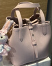 CHARLES&KEITH25秋新品簡(jiǎn)約通勤手提水桶包菜籃子包生日禮物CK2-10151518 Cotton Candy Pink棉花糖粉 S 曬單實(shí)拍圖