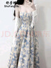 舒芳蝶（shufangdie）藍(lán)色碎花吊帶連衣裙套裝2025夏季新款女裝收腰開衫配海邊度假裙子 白色開衫+藍(lán)色吊帶裙 S 曬單實(shí)拍圖
