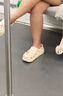 名創(chuàng)優(yōu)品（MINISO）洞洞鞋女款2025新款eva防滑防臭沙灘鞋增高涼拖鞋女夏季外穿 卡其+海洋星星(10個(gè))滴塑 36-37 曬單實(shí)拍圖