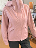 DESCENTE迪桑特DUALIS系列都市通勤女士針織運動上衣 LP-Pale Mauve S (160/80A) 曬單實拍圖