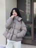 坦博爾【熱銷(xiāo)60萬(wàn)件】泡芙短款可脫卸帽羽絨服女冬季面包服保暖外套520D 抹茶摩卡 S (160) 曬單實(shí)拍圖