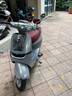 愛瑪電動摩托車Q7鉛酸72V25Ah電池超長續(xù)航120km智能復(fù)古美學(xué)TCS防側(cè)滑 云母銀 曬單實(shí)拍圖