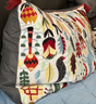 宜家（IKEA）RODARV洛達夫刺繡靠墊臥室客廳沙發(fā)抱枕午睡枕趴睡枕 多色靠墊 40*65cm 曬單實(shí)拍圖