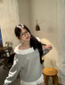 哈魯?shù)弦蛔旨绱汤C衛(wèi)衣女秋季新款長袖蕾絲拼接寬松顯瘦木耳斜肩韓系上衣 灰色 M （80-100斤） 曬單實拍圖