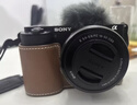 索尼（SONY）ZV-E10K 半畫(huà)幅微單相機 美膚拍照 精準對焦 VLOG APS-C畫(huà)幅 ZVE10/ZV-10 ZV-E10K套機黑【贈相機皮套+電池+腕帶等】 標配 曬單實(shí)拍圖
