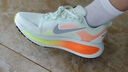 耐克NIKE VOMERO 18 耐克邁柔男子公路跑步鞋 HM6803-300 42 曬單實(shí)拍圖