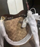 蔻馳（COACH）奧萊女士經(jīng)典標志ROWAN水桶包單肩斜挎包旅行百搭 IM/棕黃色/棕色 曬單實拍圖