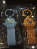 9i9嬰兒推車(chē)掛鉤媽咪包掛鉤360度可旋轉魔術(shù)貼通用2個(gè)裝卡通926 曬單實(shí)拍圖