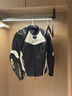 Alpinestars GP-4 a星女士摩托車(chē)騎行服防摔亞洲版騎行皮衣機車(chē)女騎士賽車(chē)服 黑/白/金1059 XL 曬單實(shí)拍圖