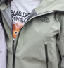 伯希和（Pelliot）[巖殼Pro]硬殼沖鋒衣男女夏季戶(hù)外防水防風(fēng)登山外套124301070綠L 曬單實(shí)拍圖