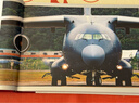 【全網(wǎng)首發(fā)】京東典藏禮盒版：空天利劍 中國空軍戰機圖志+“飛龍在天”徽章兩用冰箱貼三枚+殲-35空天藍帽（盒裝）  央視軍事、國防工業(yè)、藍天出版社聯(lián)合推出 “最美的書(shū)”設計師周偉偉傾力打造 曬單實(shí)拍圖